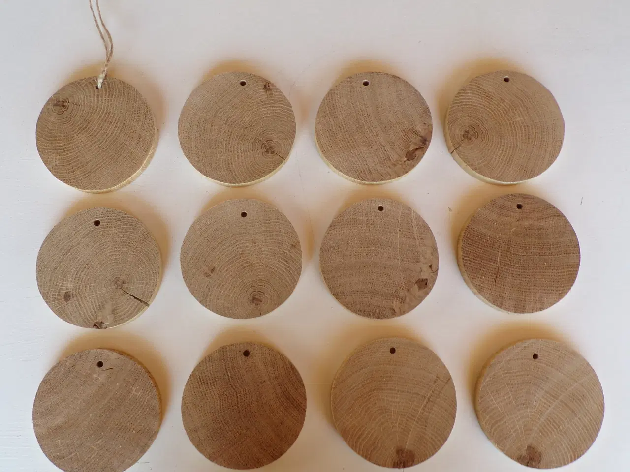 Billede 1 - Egetræsskiver til ophæng Fra MHR Trævarer.