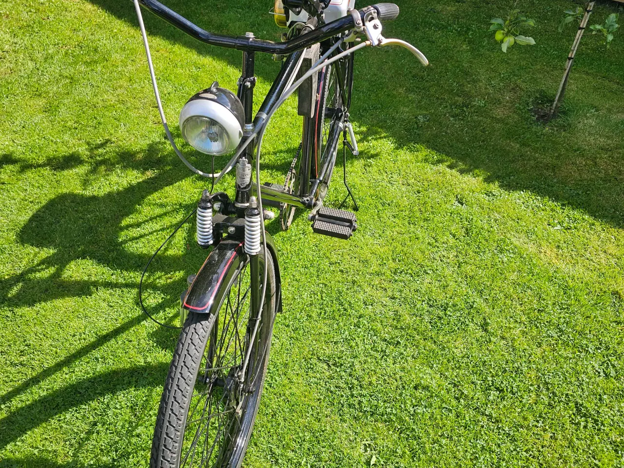 Billede 1 - Diesella knallert 