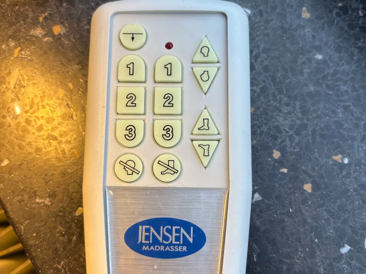 Billede 2 - Velholdt elevationsseng