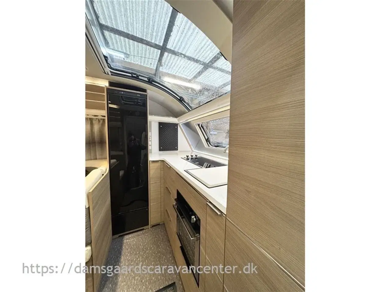 Billede 7 - 2017 - Adria Adora 613 HT   Enkeltsenge-Endekøkken-Endebad-Mover-Telt