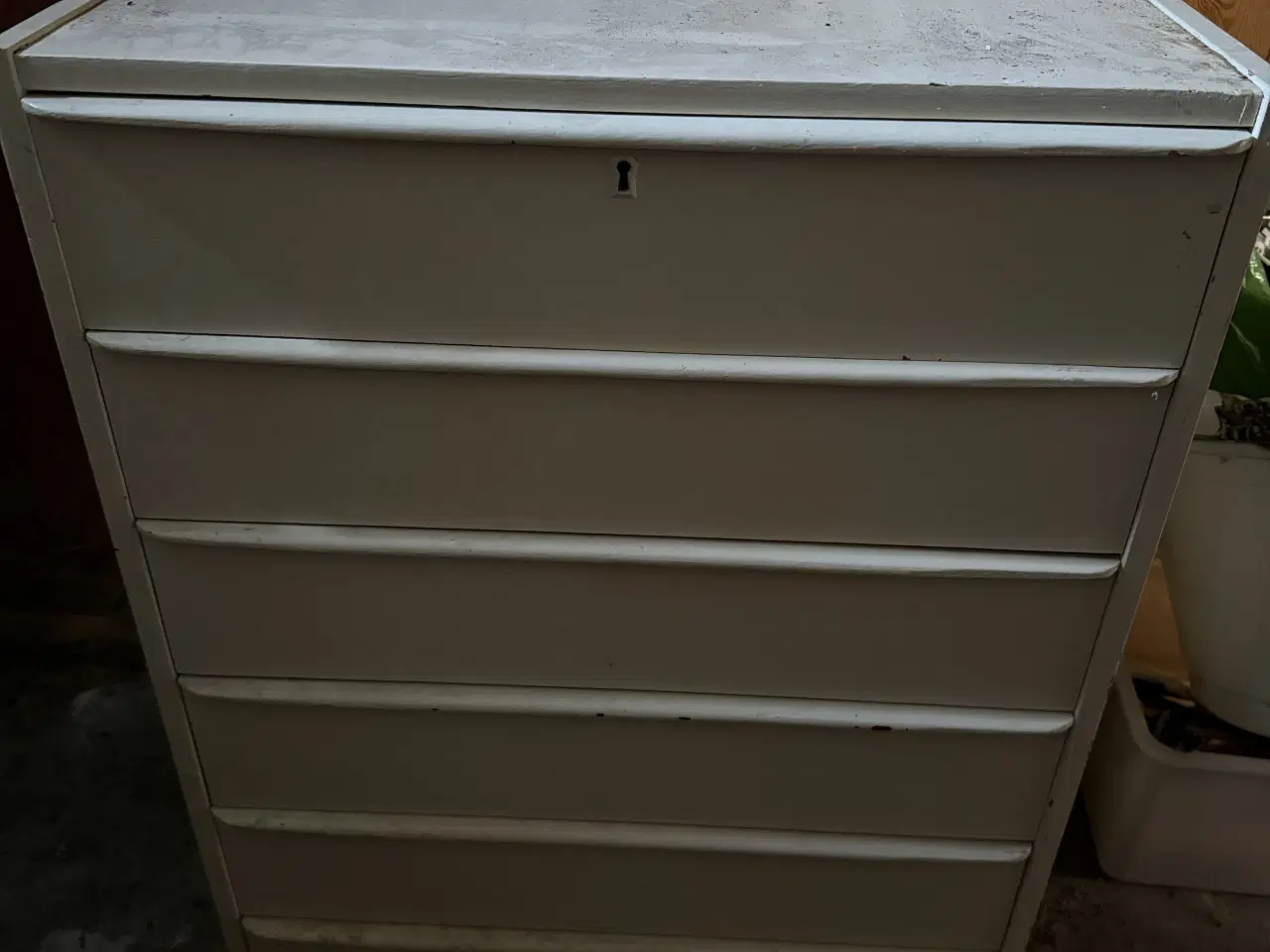 Billede 1 - Gammel hvid kommode