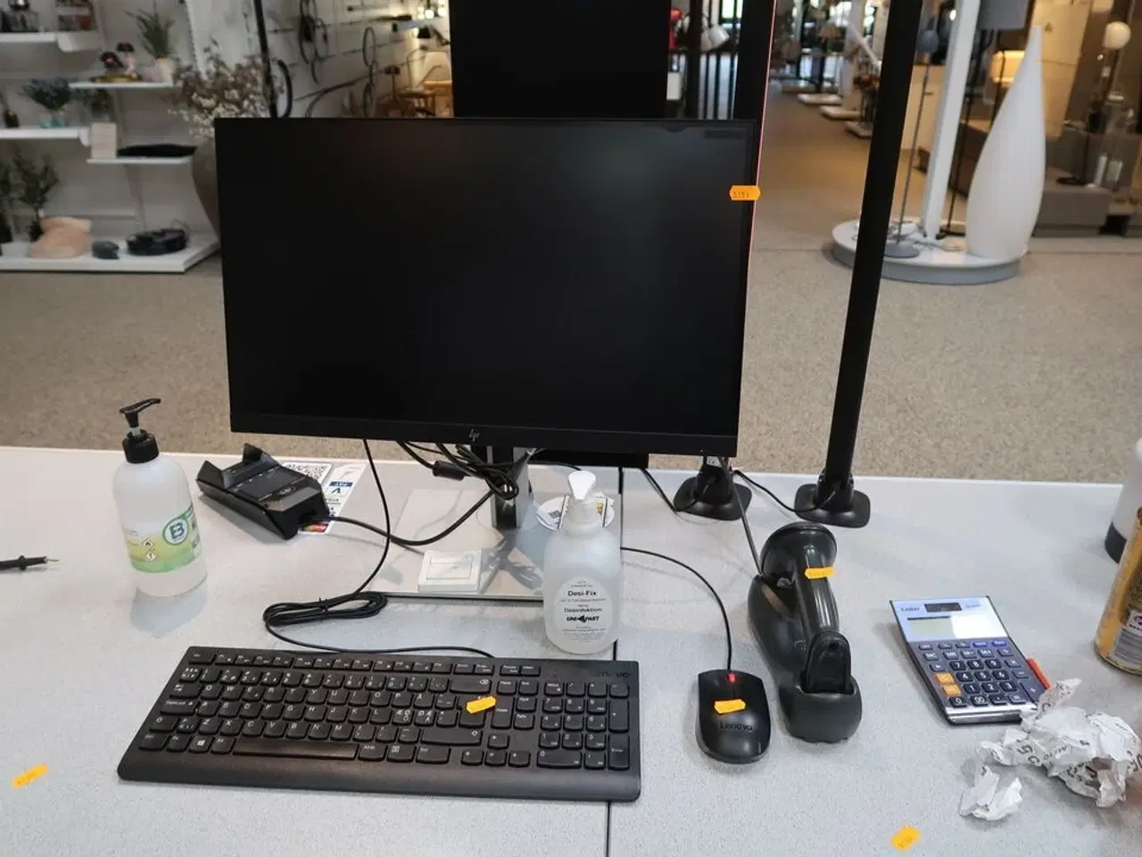 Billede 1 - Computerskærm HP, tastatur, mus, håndscanner, computer LENOVO