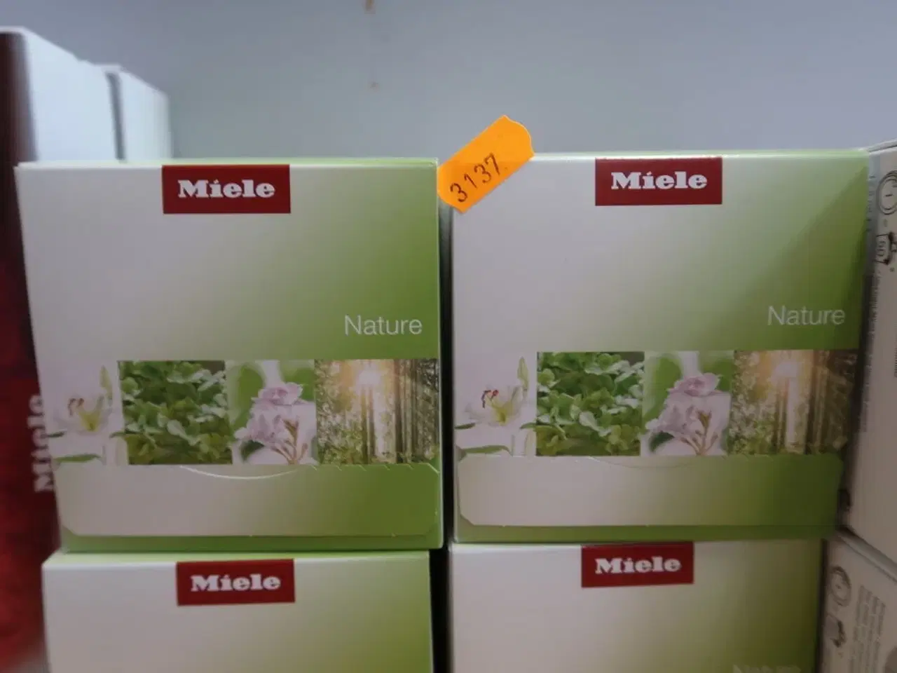 Billede 2 - 8 pakker duftlakoner MIELE Nature