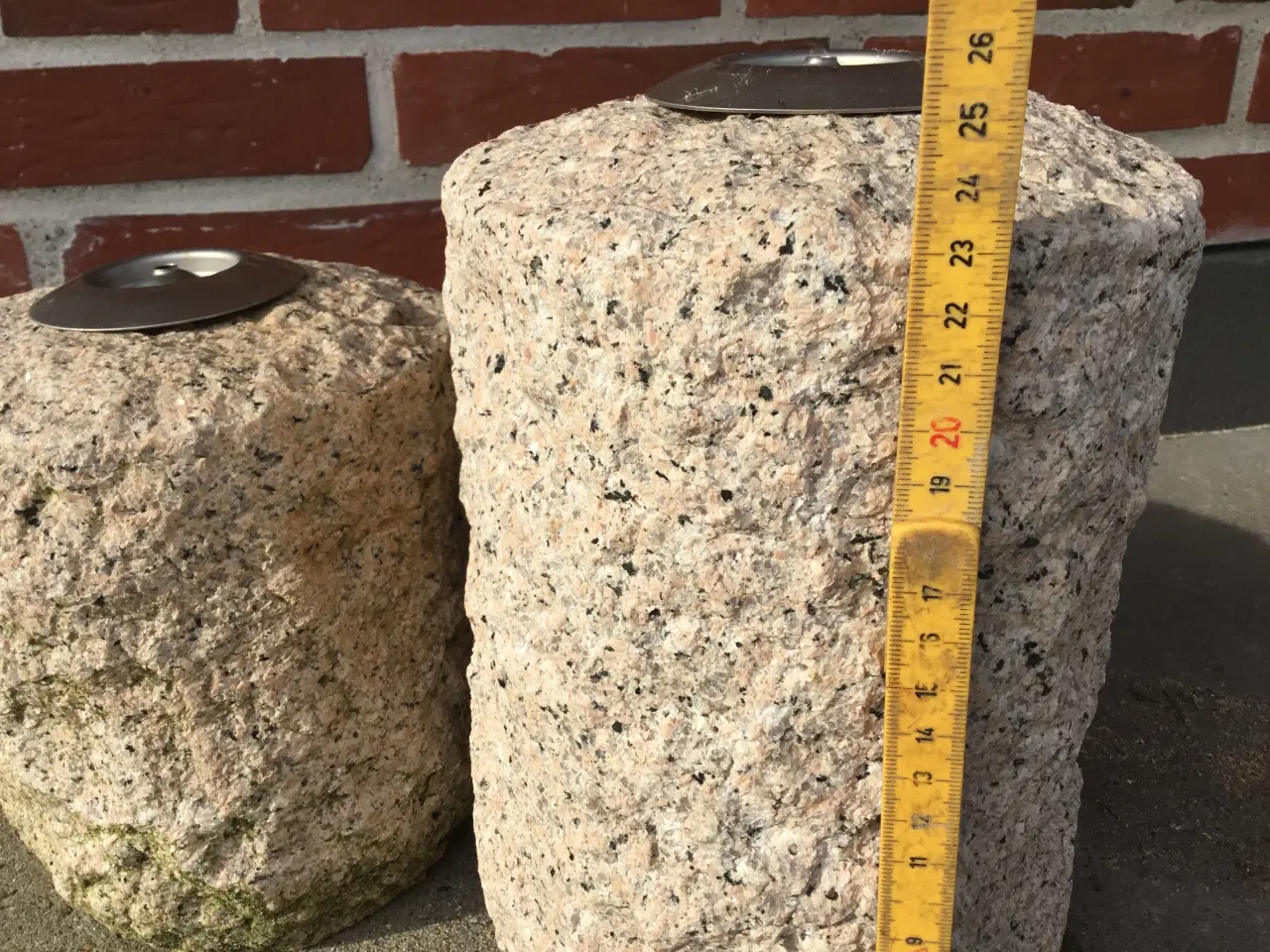 Billede 4 - Havefakler i sten (granit) 