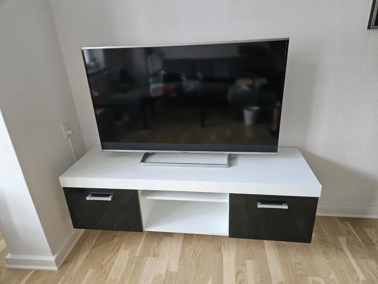 Billede 1 - TV bord