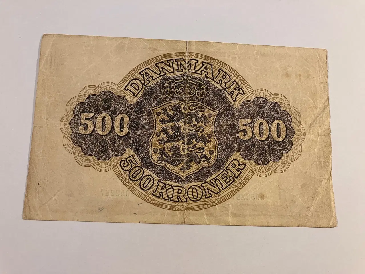 Billede 2 - 500 Kroner 1959 - 2 små huller i midten