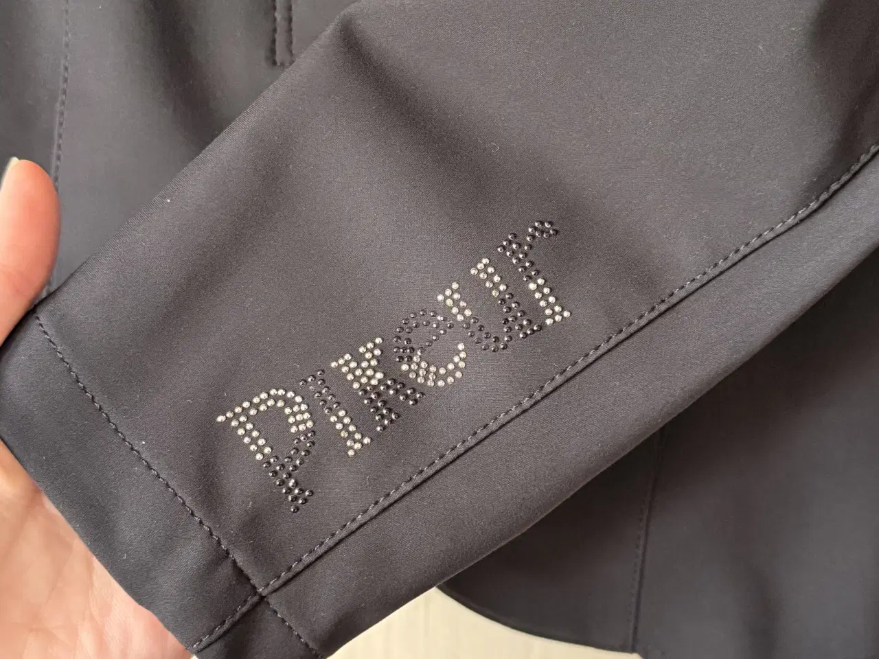 Billede 8 - Pikeur Saphira stævnejakke sælges