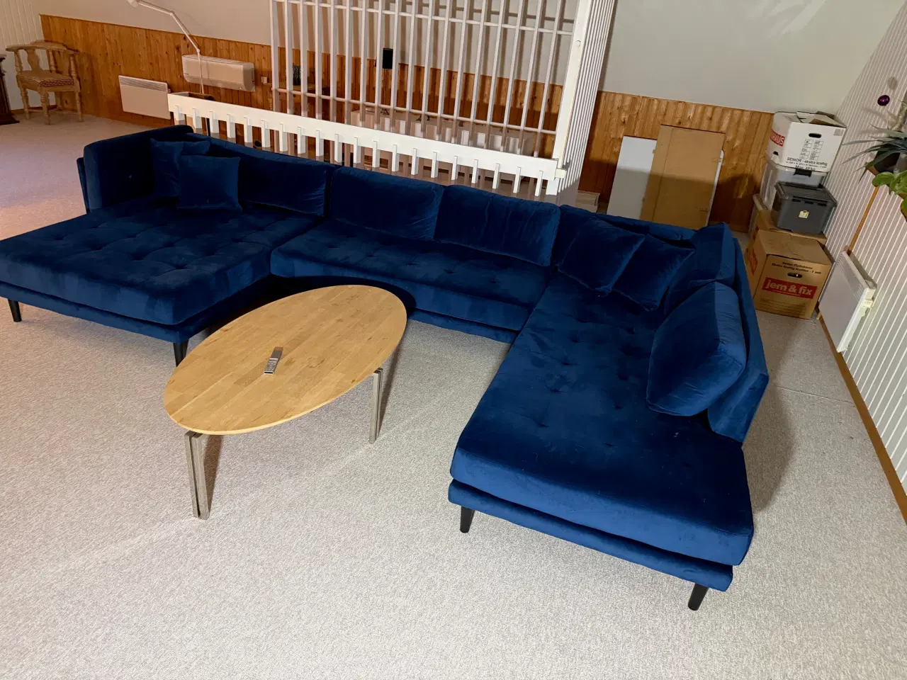 Billede 2 - Kongeblå veloursofa 