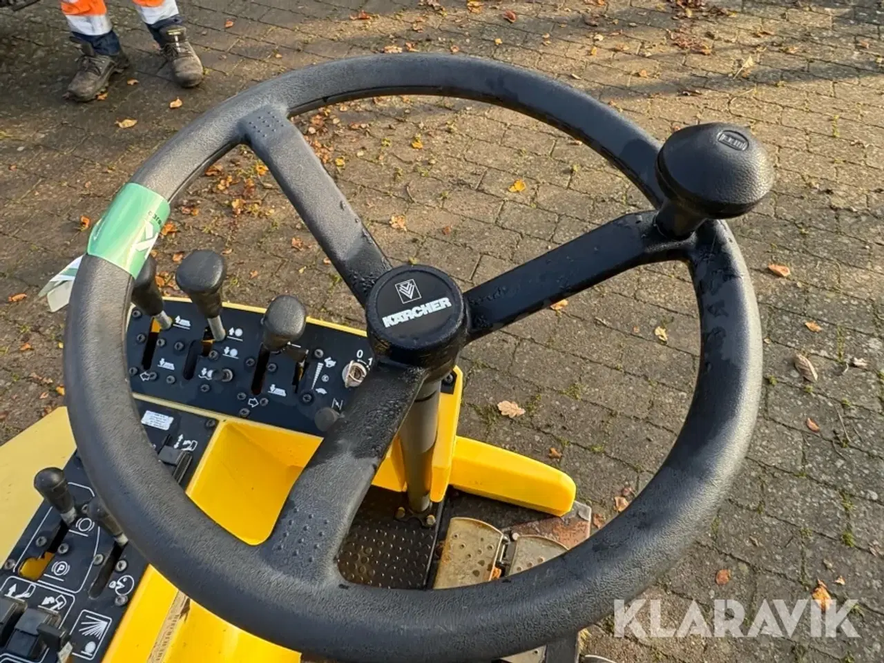 Billede 10 - Fejemaskine KARCHER KMR 1250 B