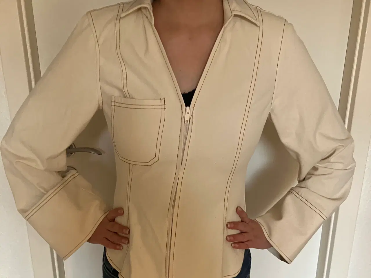 Billede 1 - Jakke/skjorte fra Frakment str xs/s brugt få gange