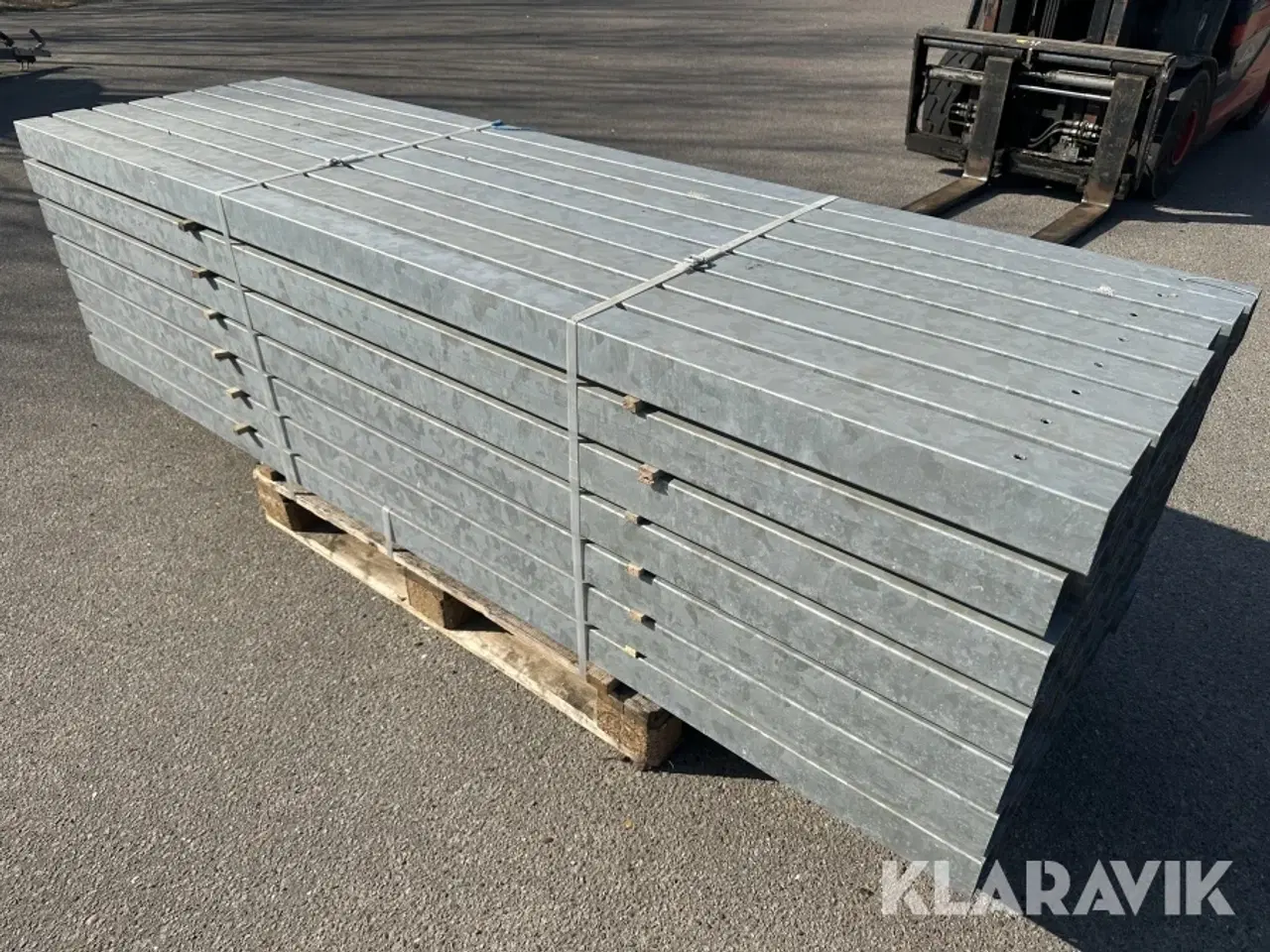Billede 5 - Galvaniserede stolper 57 styk