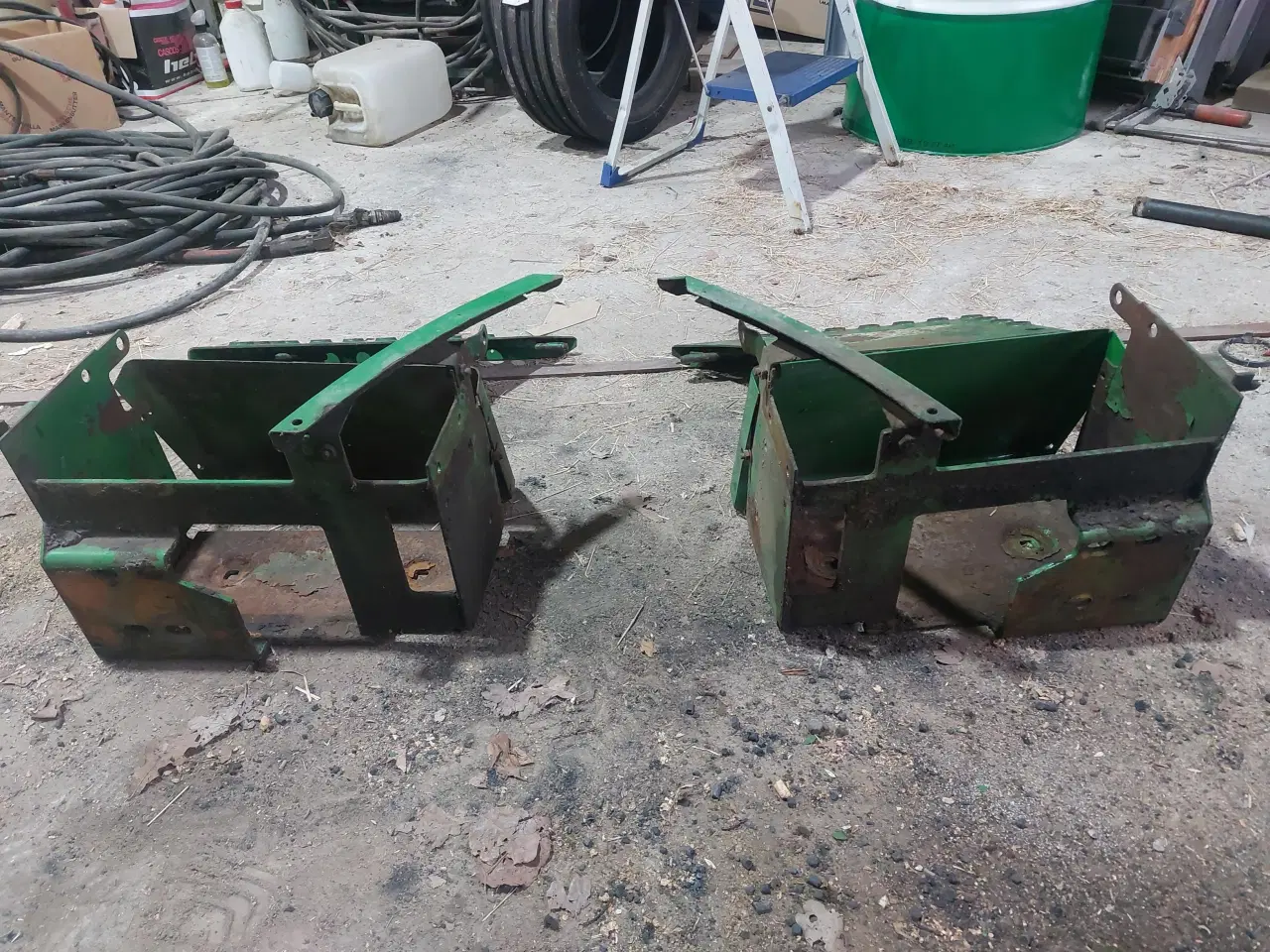Billede 2 - Batteri kasser til SG kabine John Deere