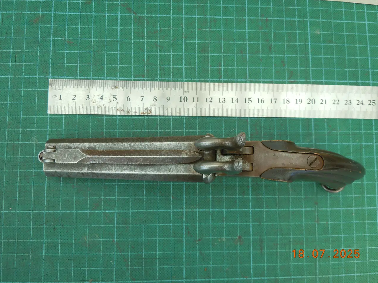 Billede 3 - Perkussionspistol, 1864. Dobbeltløbet med kniv.