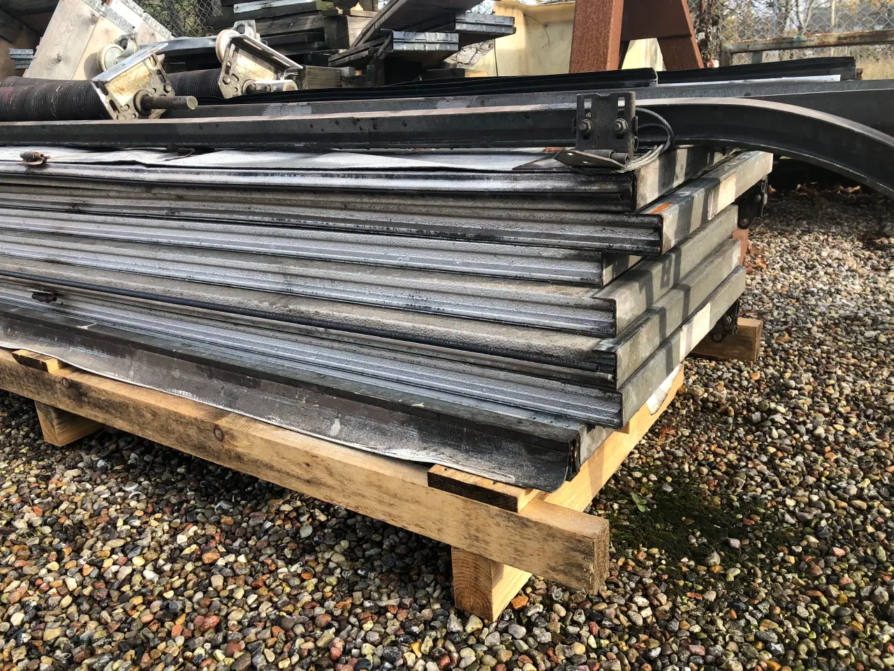 Billede 2 - Port til stålhagl