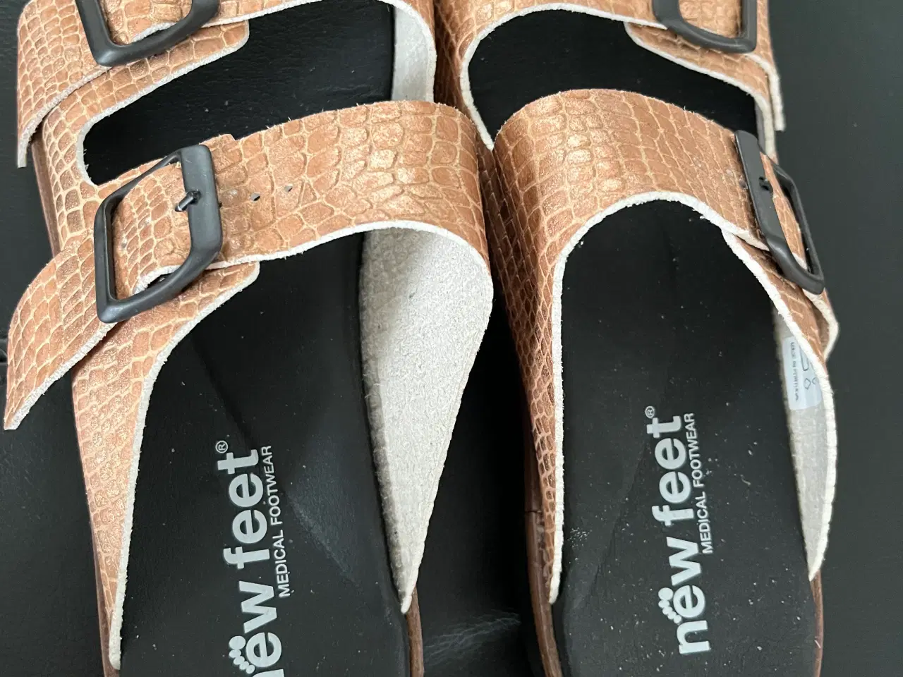 Billede 3 - Nye New Feet slippers/sandaler