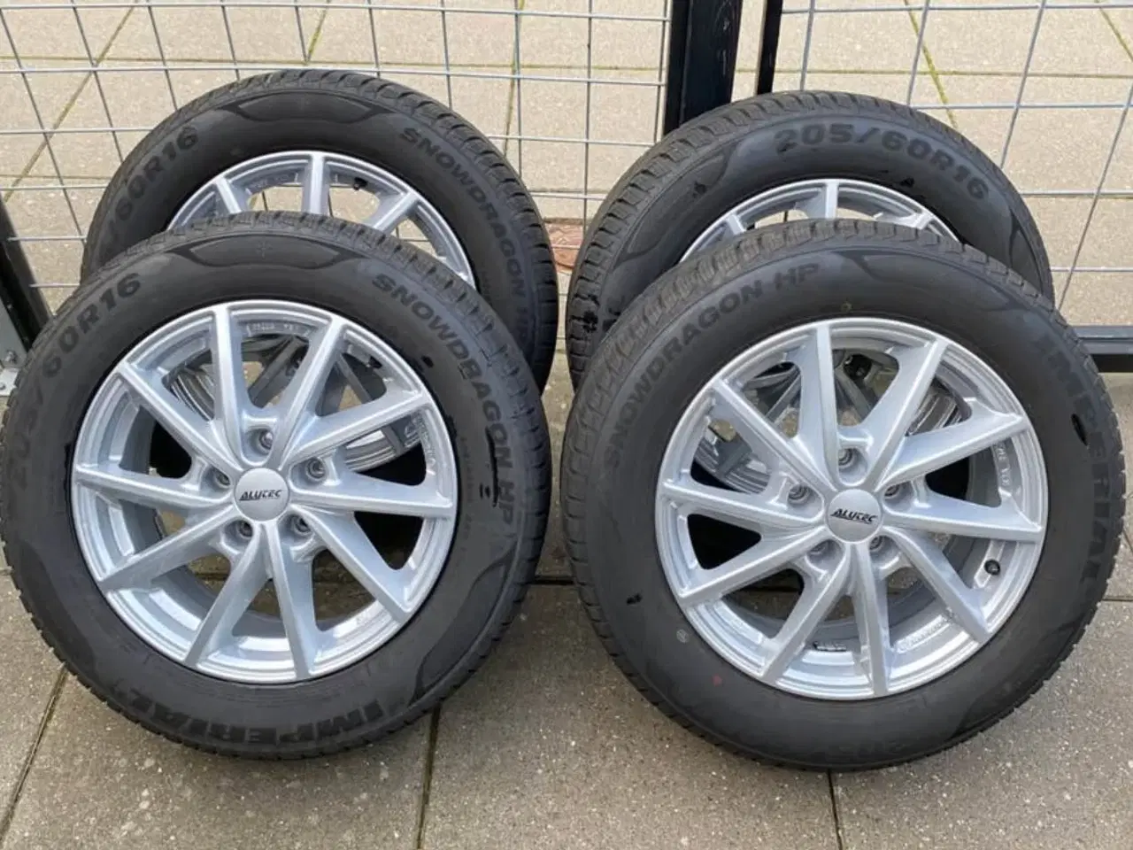Billede 1 - 4 stk vinterdæk med fælge 5x112. Som næsten nye