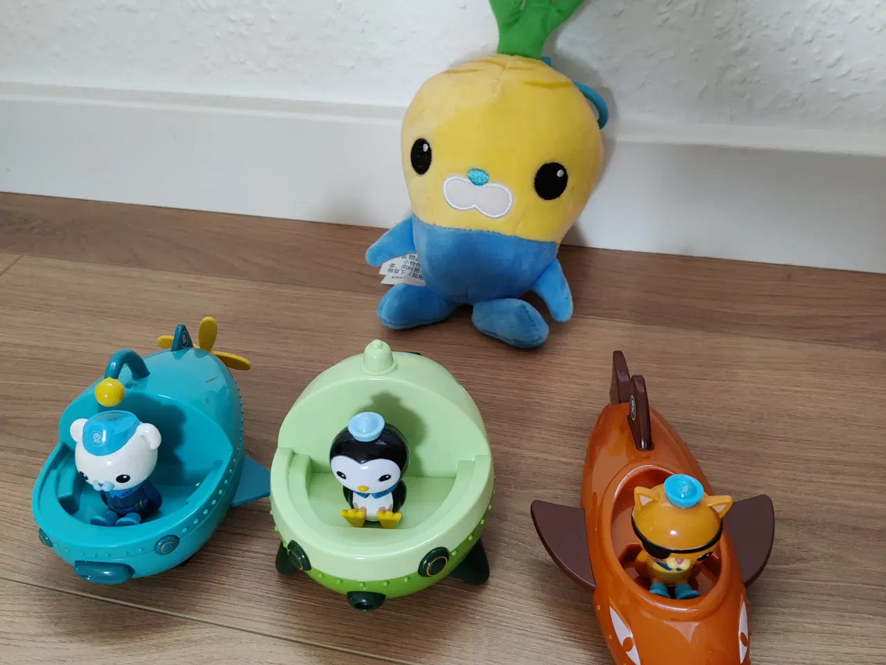 Billede 1 - Spruttepatrulje / "Octonauts"  figurer + stor nøgl