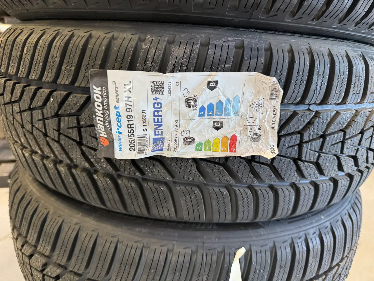 Billede 2 - Hankook vinterdæk 205/55 19