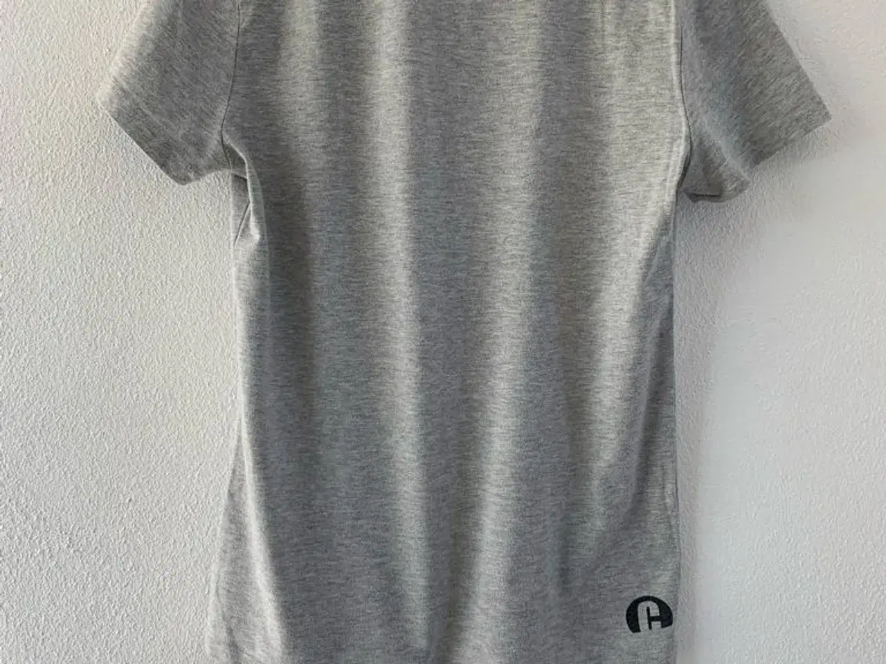 Billede 3 - T-shirt str.176