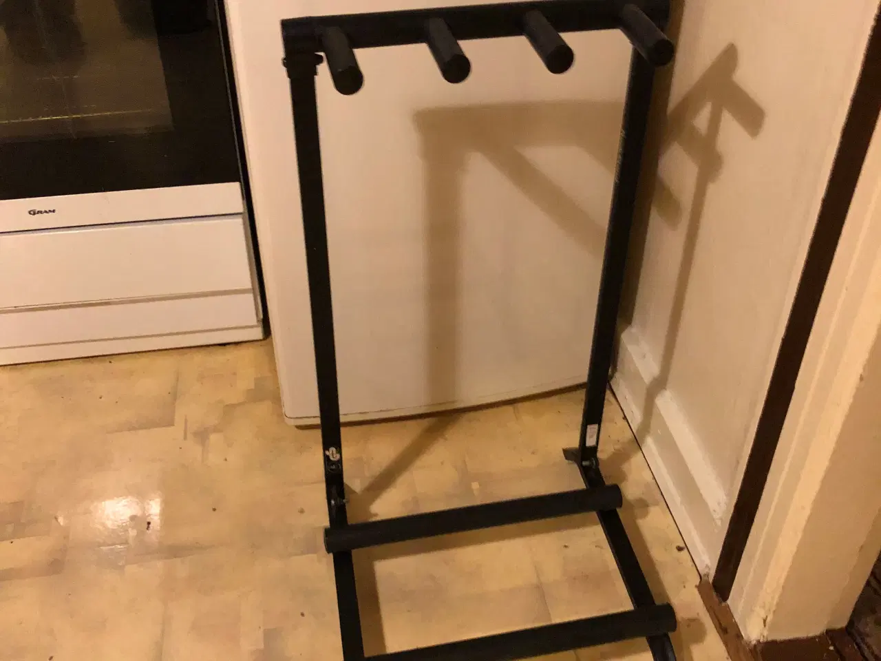 Billede 3 - Guitar/Bas stativ holder.