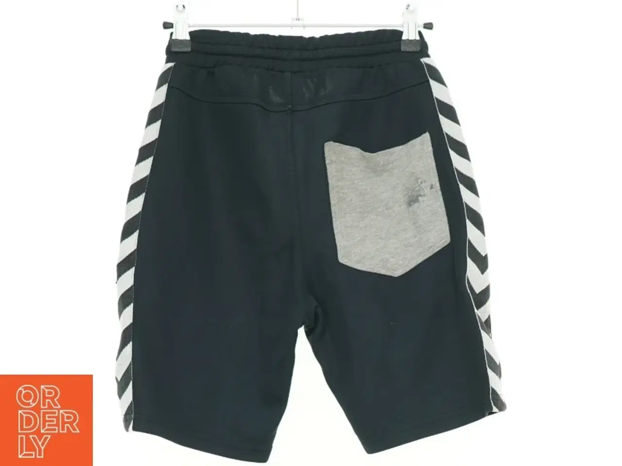 Billede 2 - Shorts fra Hummel (str. 152 cm)