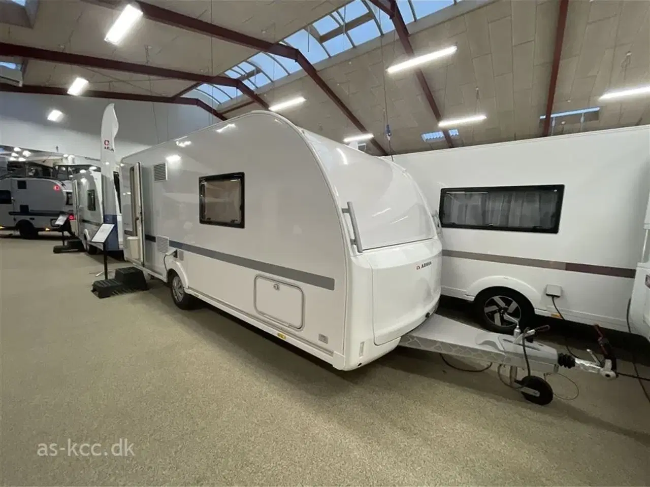 Billede 1 - 2026 - Adria Altea 542 PH   Adria Altea 542 PH Årg. 2026 4 sovepladser, 4 siddepladser. kan vejes ned til 1350 KG