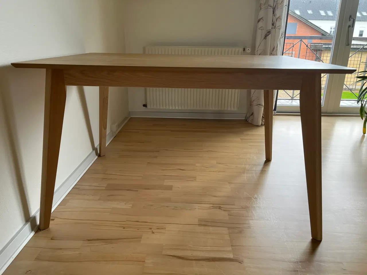 Billede 1 - Spisebord