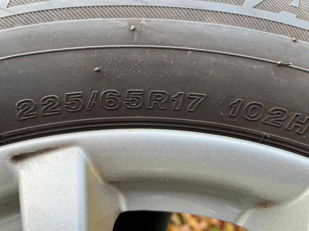 Billede 3 - Bridgestone vinterdæk på 17” alufælge