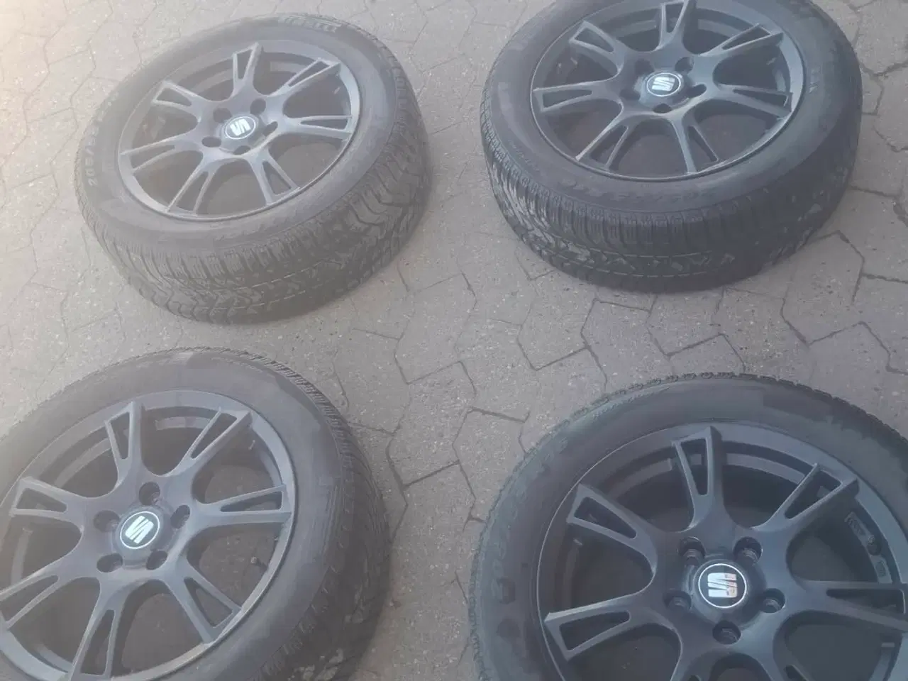 Billede 1 - Seat 16" Sorte Alufælge