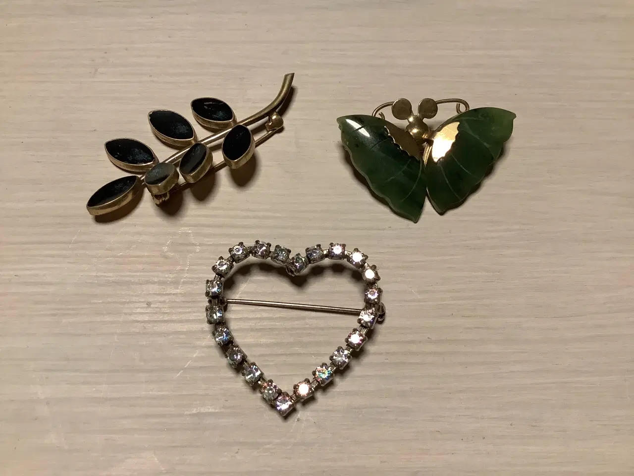 Billede 1 - 3 stk forskellige brocher