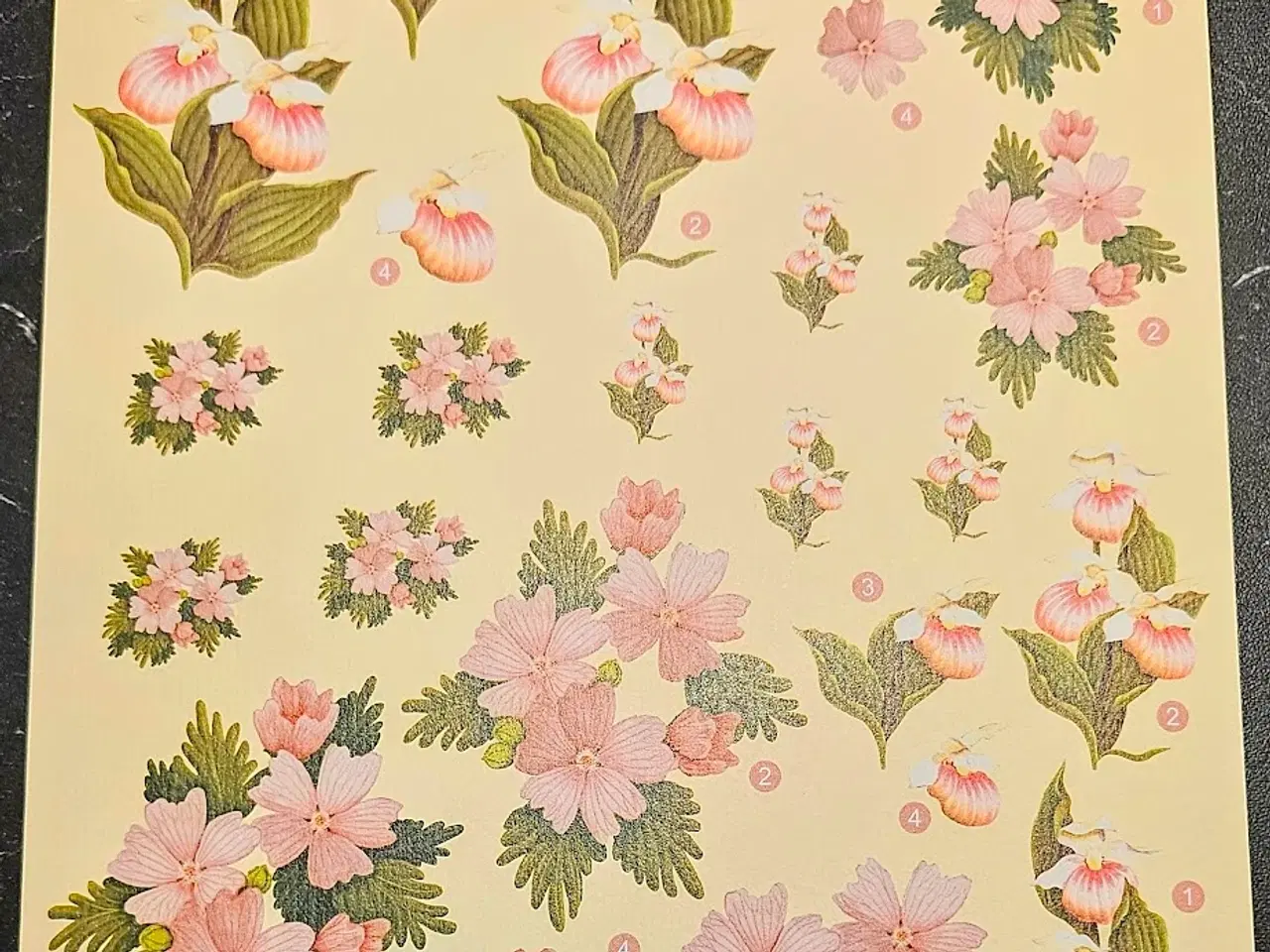Billede 8 - 9 stk. 3D Klippeark med flotte blomster