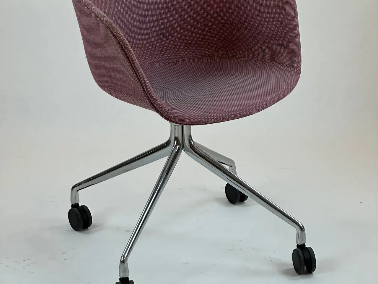 Billede 1 - HAY AAC25 stol med hjul – Bordeauxrød