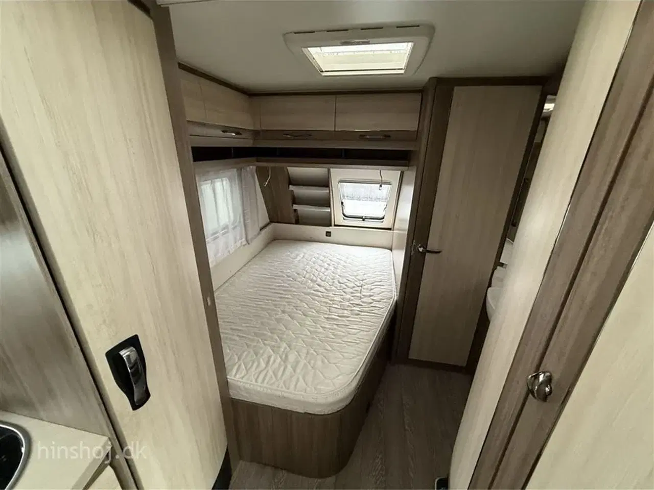 Billede 14 - 2017 - Hobby De Luxe 460 UFe   Dejlig vogn med rundsidegruppe og franskseng fra Hinshøj Caravan A/S