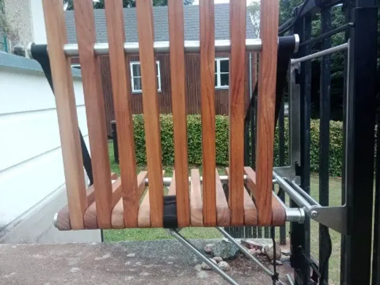 Billede 4 - Væghængt stol til altanen