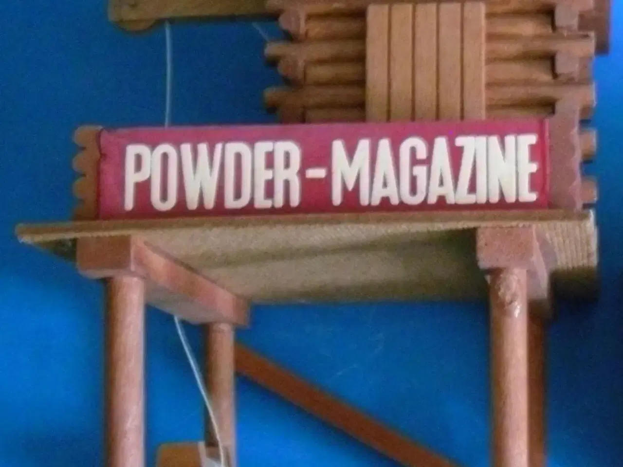 Billede 1 - Western bygning . Powder Magazine - træ