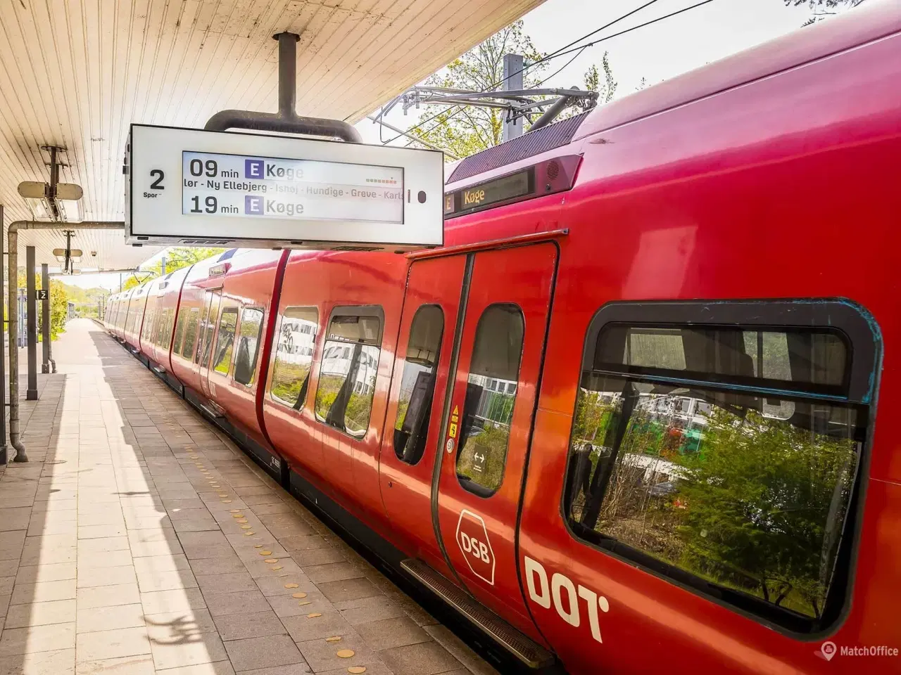 Billede 14 - Åbent kontormiljø i serviceret flerbrugerhus med stærk strategisk beliggenhed