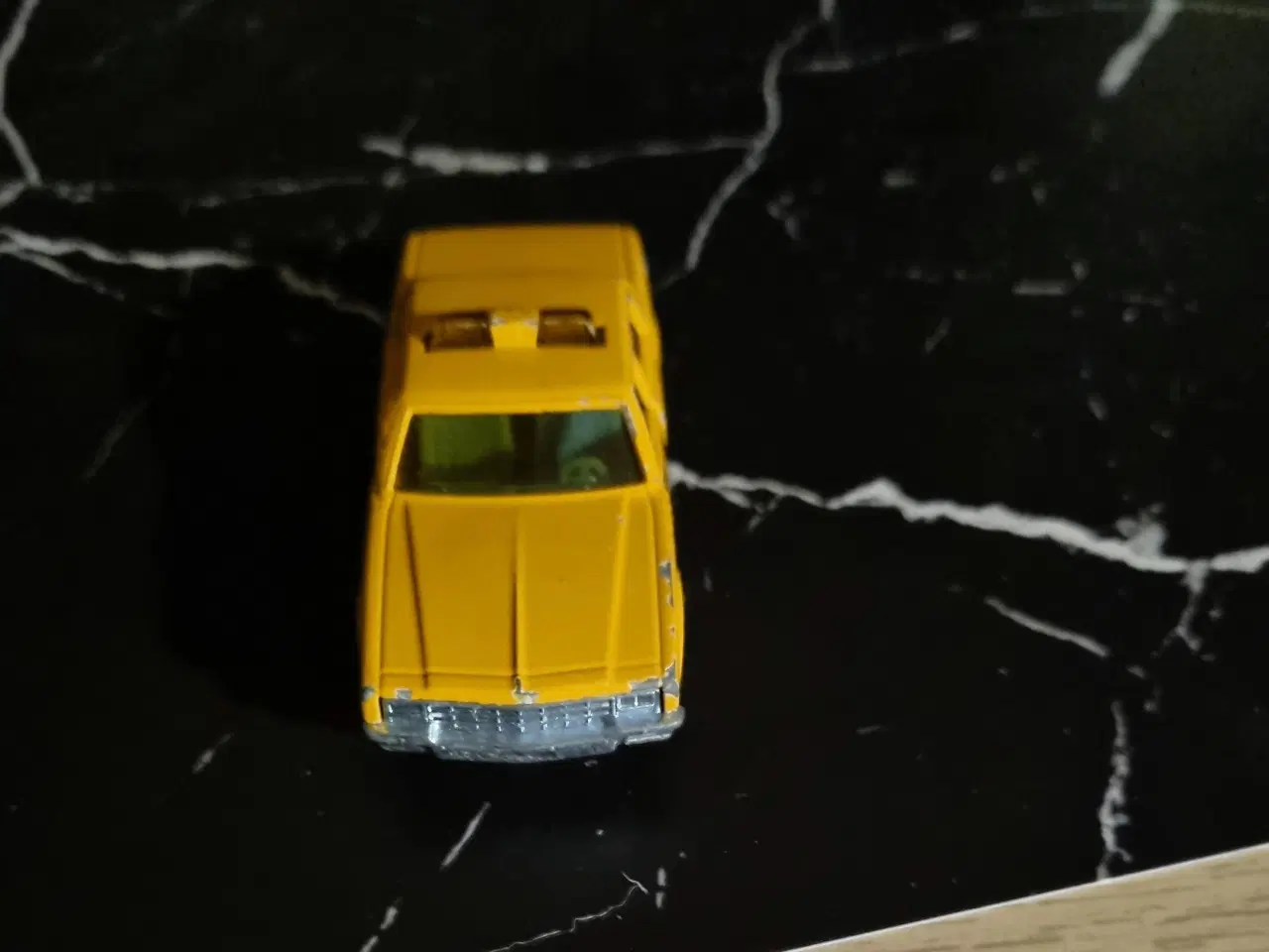 Billede 1 - Majorette Chevrolet Impala #240gul1:69 Diecast 3 T