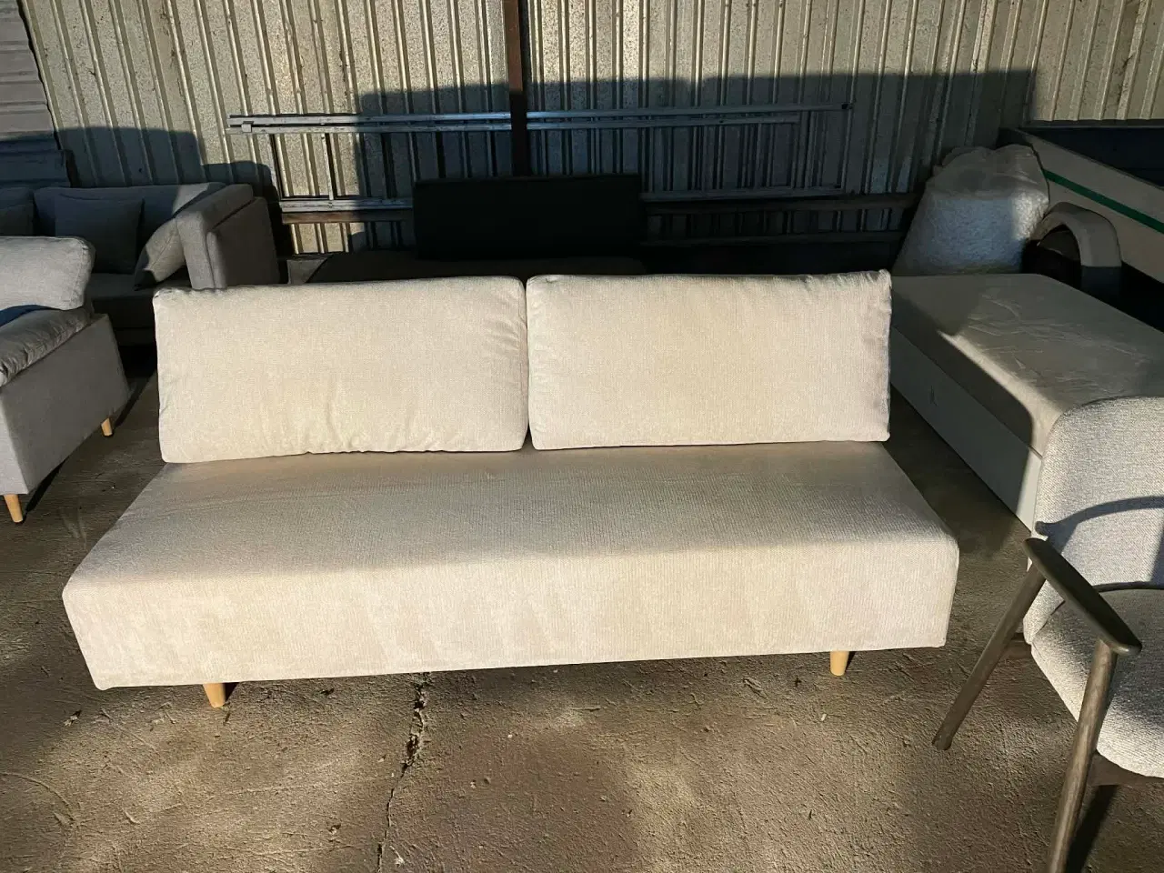 Billede 1 - Smuk hvid sove sofa