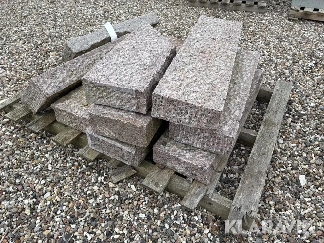 Billede 8 - Kantsten granit 9 styk.