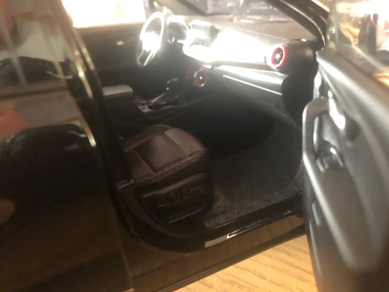 Billede 8 - 1:18 Chevrolet Blazer RS 2020