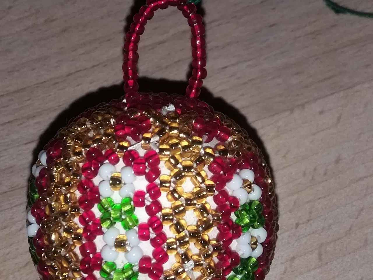 Billede 5 - JULEPYNT AF PERLER