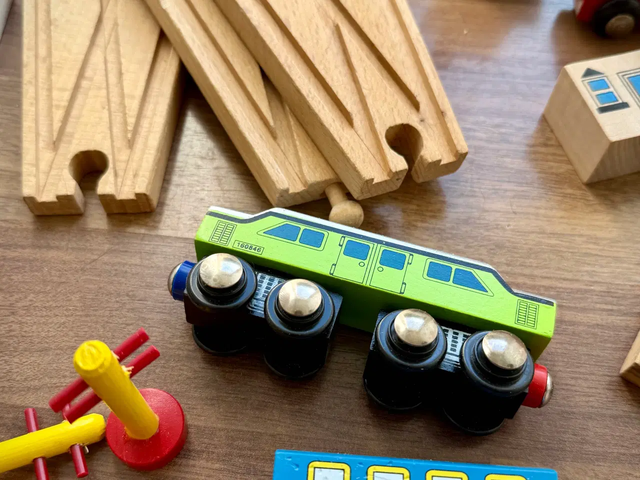 Billede 7 - Stort BRIO togsæt — mange skinner, vogne m.m. 