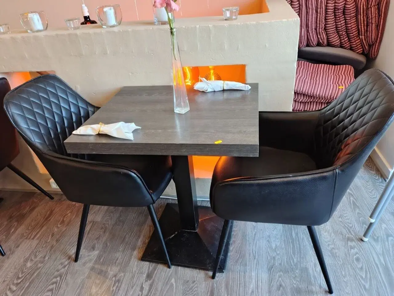 Billede 2 - Cafébord med to stole