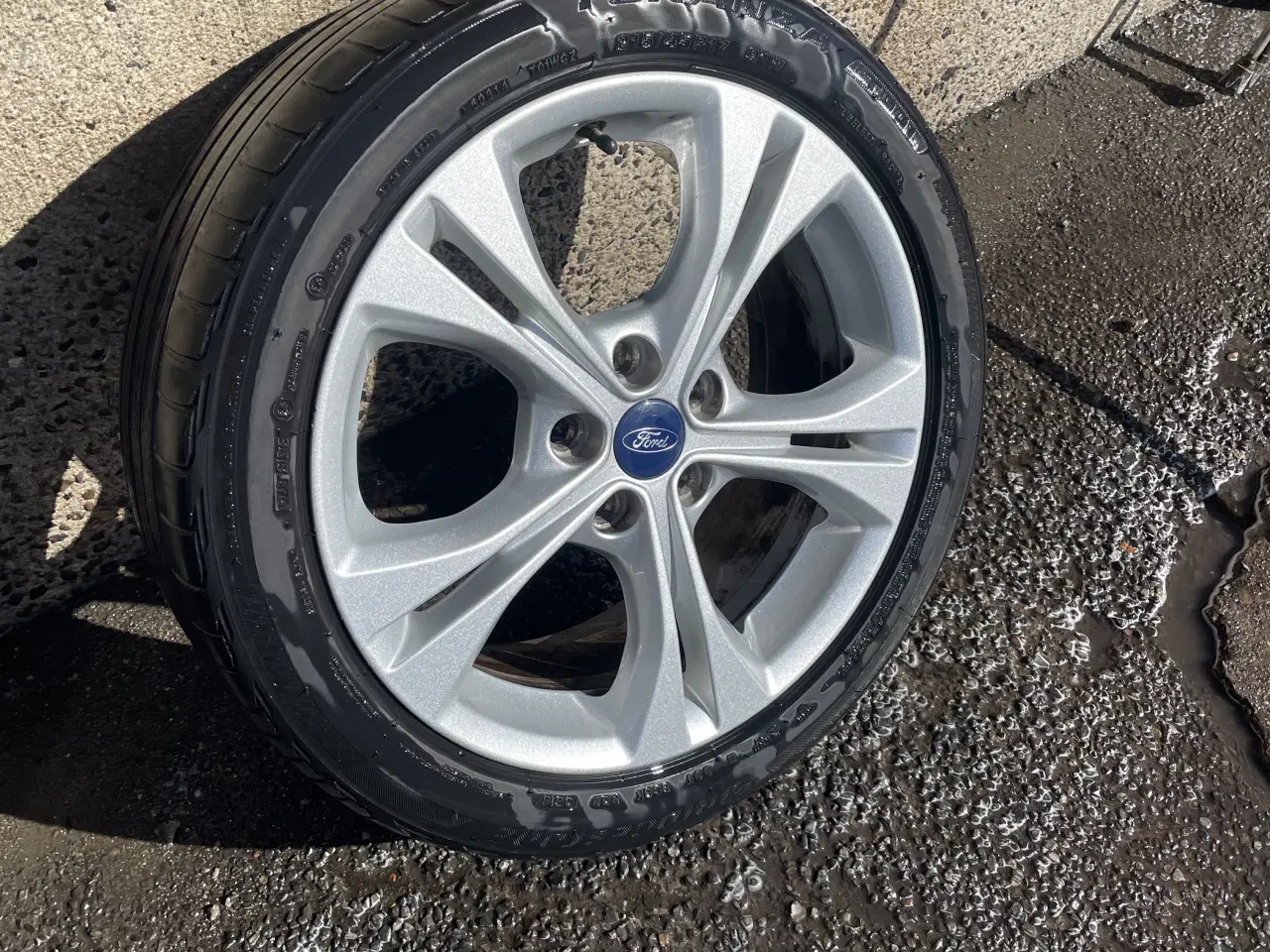 Billede 6 - Ford alufælge 17”
