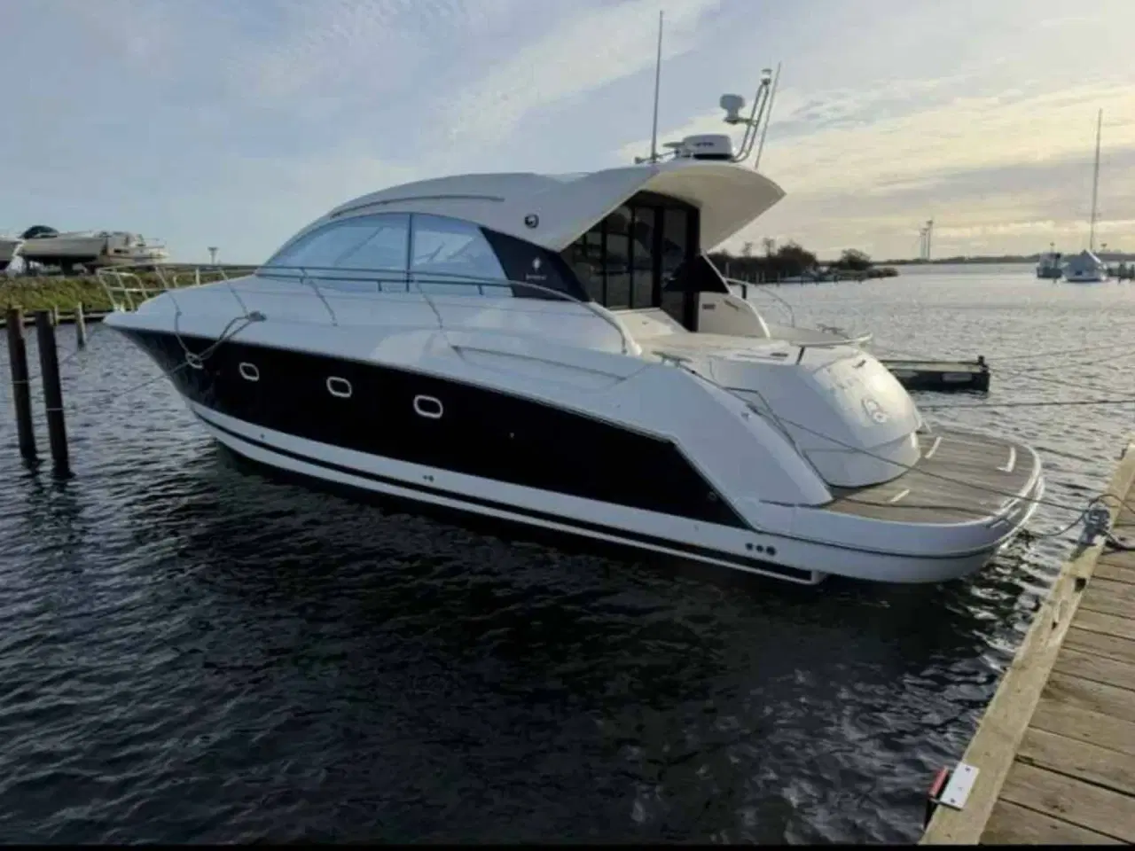 Billede 1 - Prestige 42S - Twin Volvo Penta IPS500/Udstyr