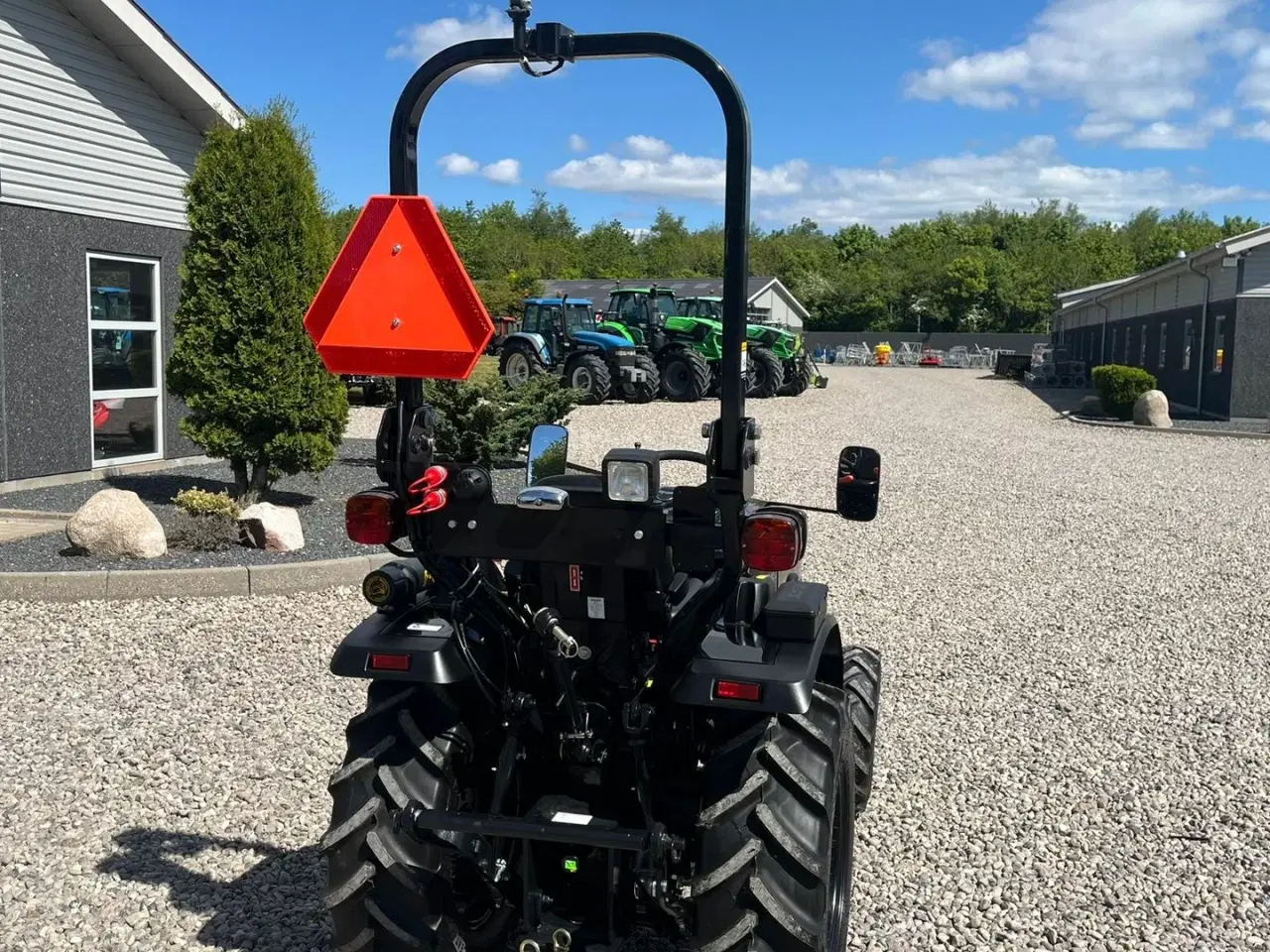 Billede 21 - Solis S26 Limited Edition i sort 6+2 Gearmaskine med Servostyring og brede traktorhjul