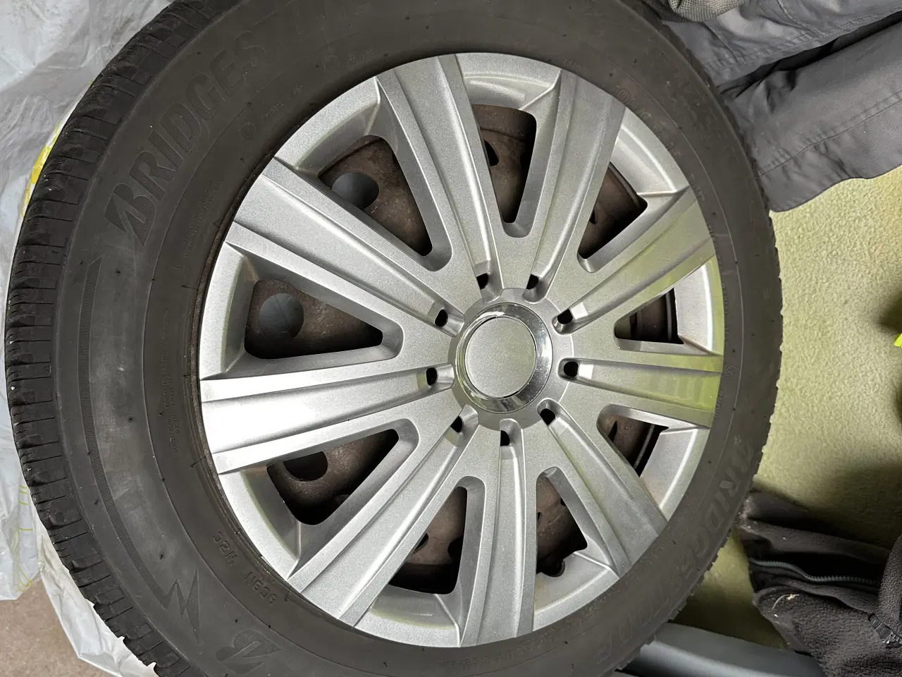 Billede 1 - Vinterdæk 5 bolte