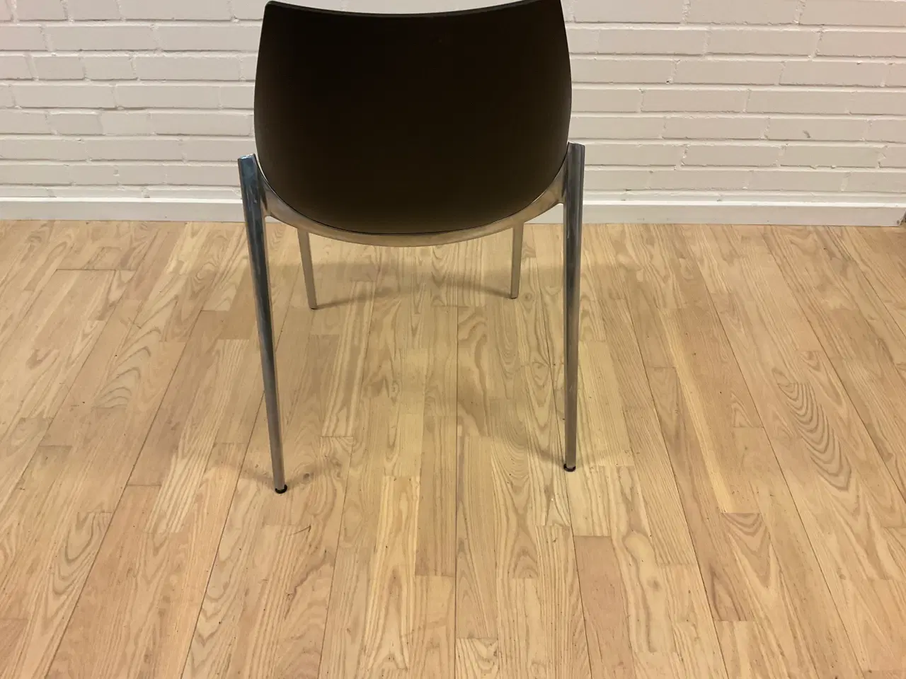 Billede 3 - Spisebord skald stole