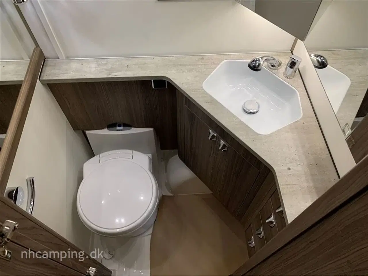 Billede 9 - 2024 - Kabe Smaragd 540 GLE KS Premium Line SÆLGES FOR KUNDE