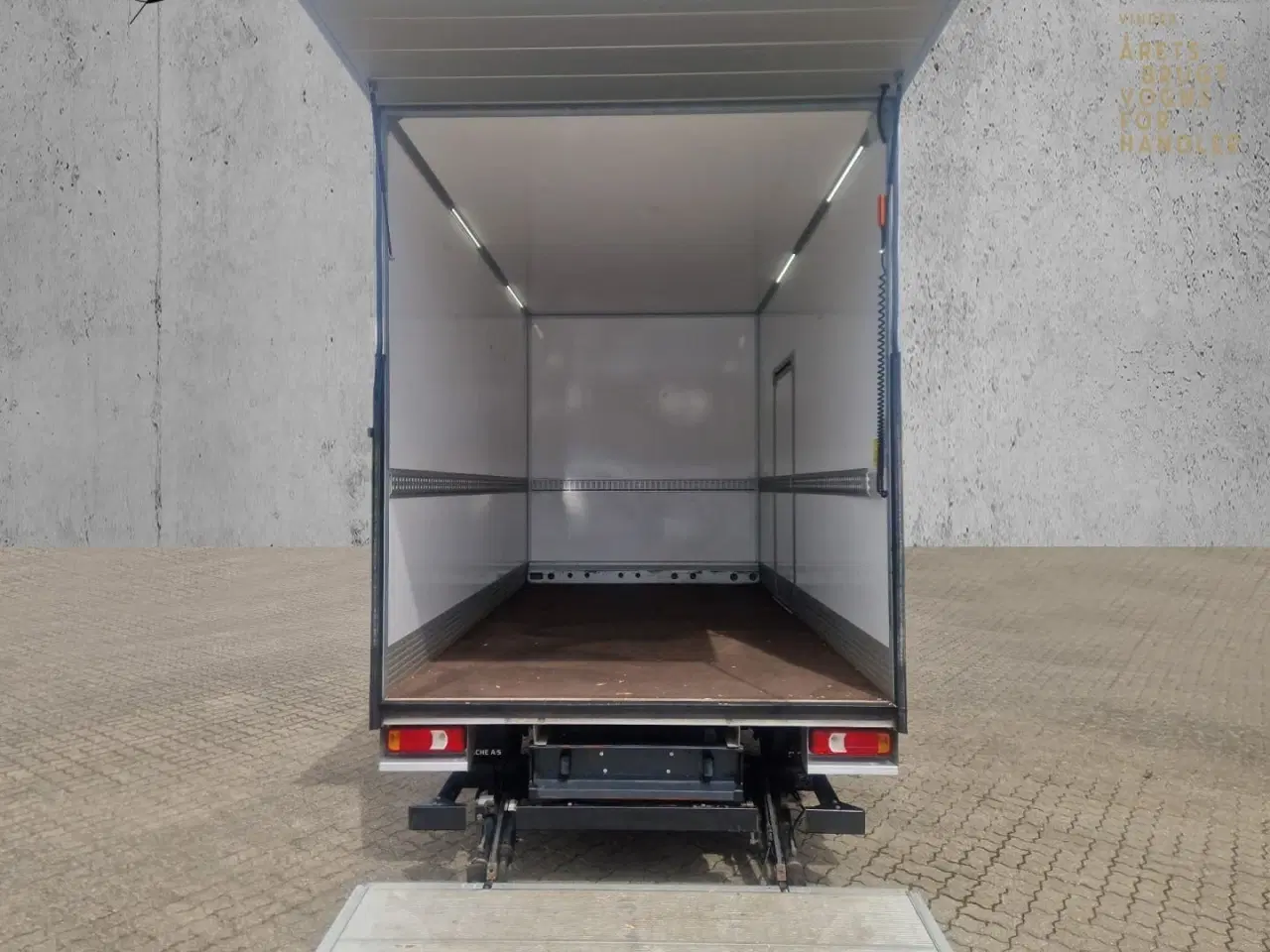 Billede 9 - Iveco Daily 3,0 35S18 4100mm Box m/lift AG8